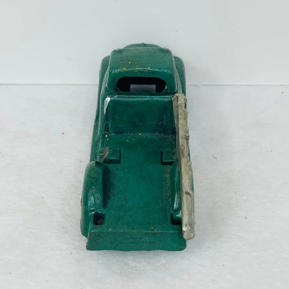 Vintage Green Cast Iron Pickup Truck Toy Stake Side Bed Collectible 6 Inch